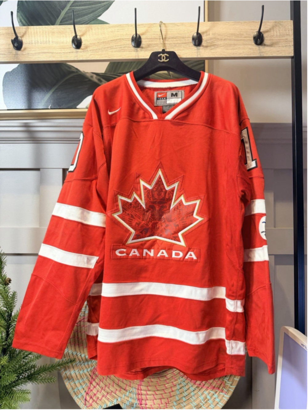 2010 CANADA Red #10 Brenden Morrow OLYMPIC HOCKEY TEAM MORROW JERSEY SZ M - Picture 3 of 12